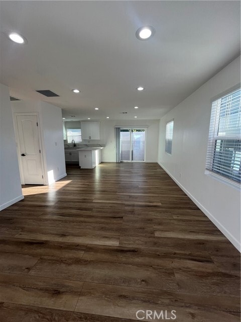 Building Photo - 10264-10262 Foster Rd