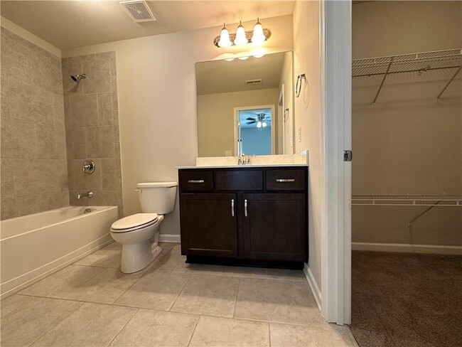 Building Photo - 3253 Cavendish Ct NE