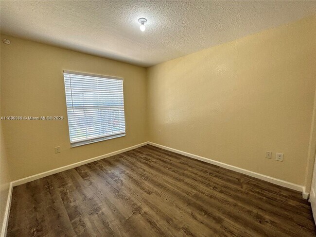Building Photo - 7828 Parsons Pine Dr