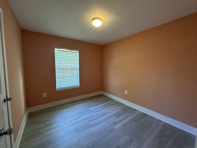 Building Photo - 1622 Espoir Dr