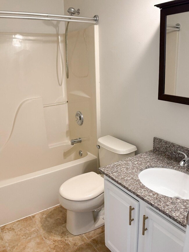 Building Photo - 180 Deer Run Ct