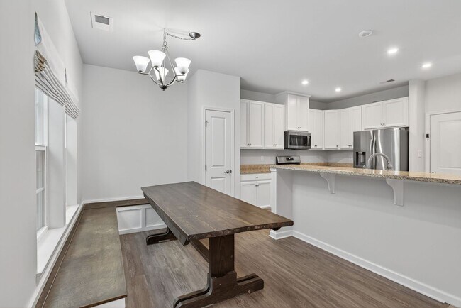 Building Photo - Beautiful 3-Bedroom Home in Virginia Beach...