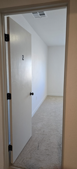 Primary Photo - 1733 Ophir Dr