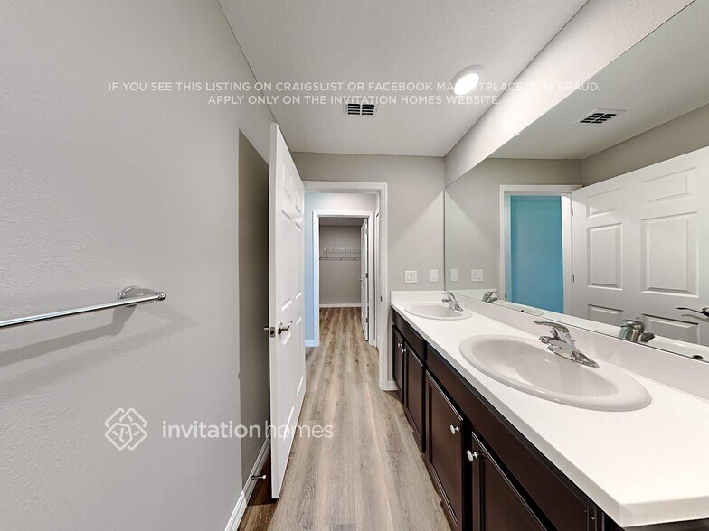 Building Photo - 1426 NW 1st St