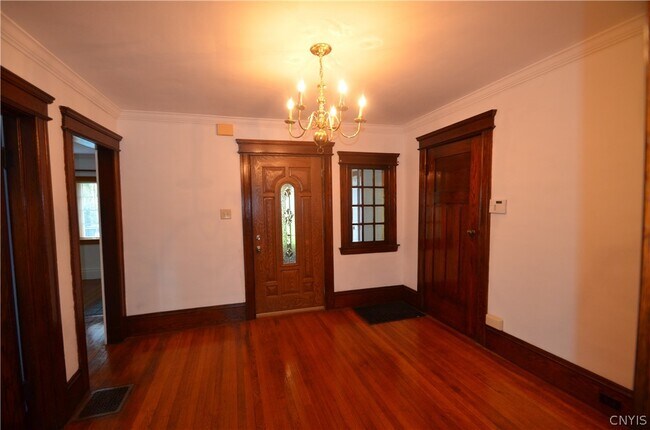 Building Photo - 210 Lincoln Park Dr