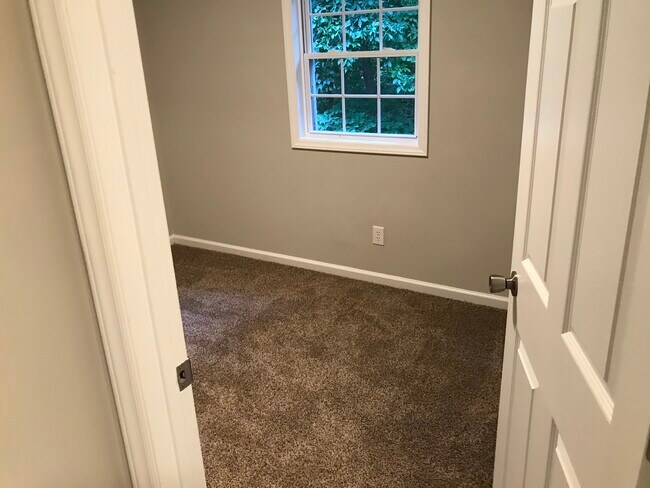 Building Photo - 3064 Happy Trail