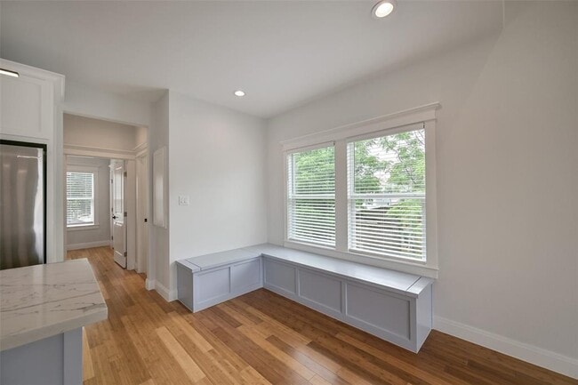 Building Photo - 1207 32nd St
