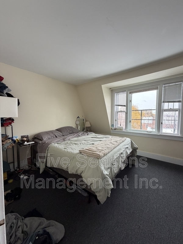 Building Photo - 10 Lafayette Pl