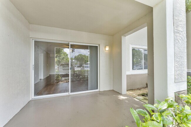 Building Photo - 3641 SW Coquina Cove Way