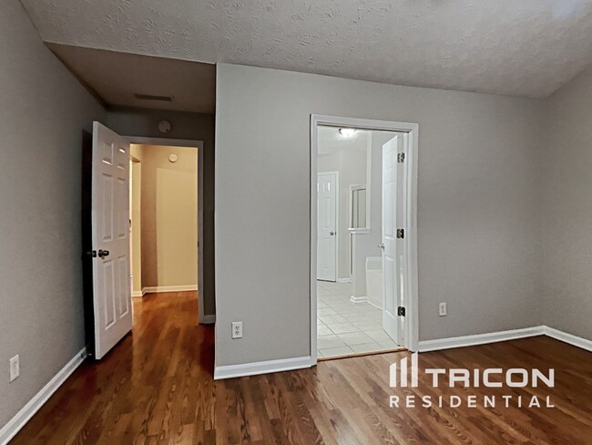 Building Photo - 931 Tilford Point Pl