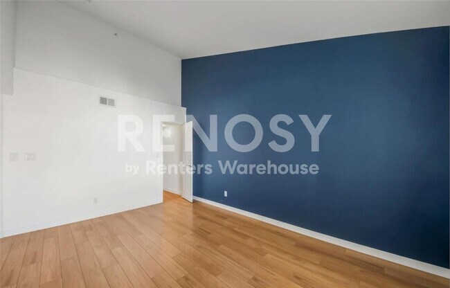 Building Photo - Modern Comfort and a Garage in Prime Aurora Location