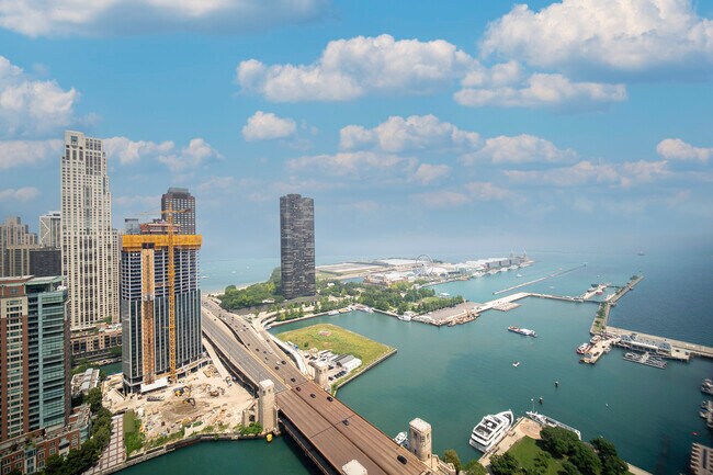 Building Photo - 450 E Waterside Dr