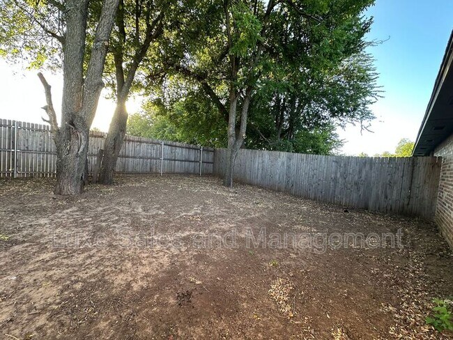 Building Photo - 412 Chalk Hill Ct