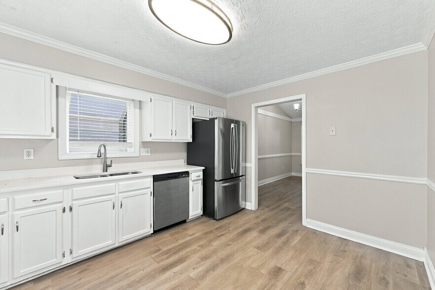 Building Photo - 235 Grayland Creek Dr