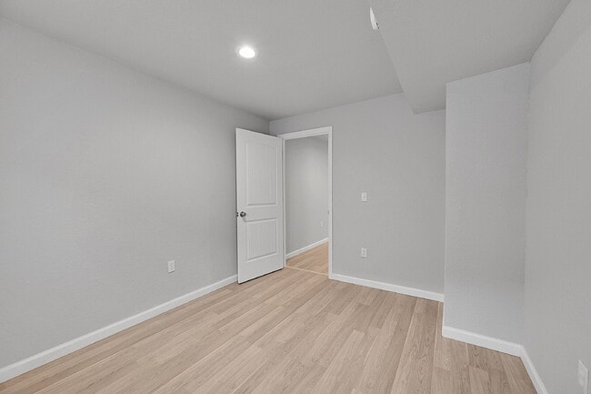 Building Photo - $2,100 - 4 Bed, 3.5 bath Home in Fountain with Central AC and Fenced in Yard!