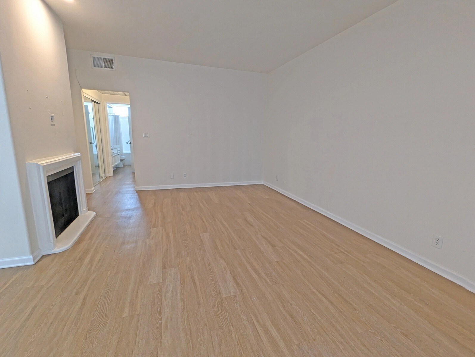 Building Photo - 912 Croft Ave