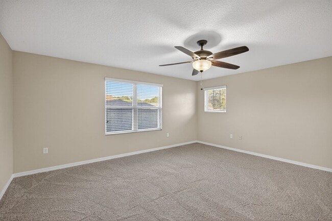 Building Photo - 104 Riachuelo Ln