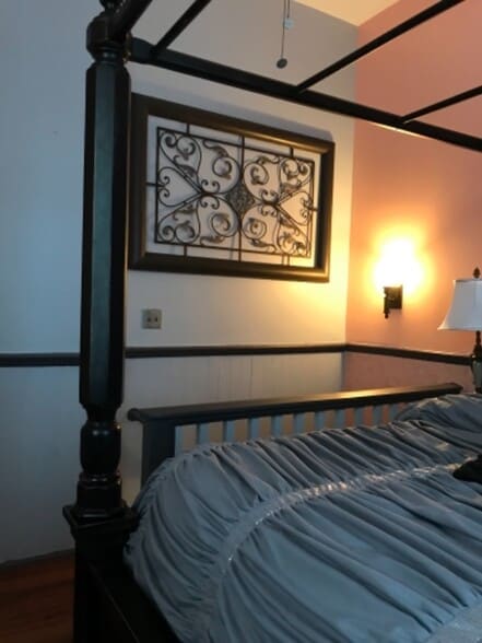 Building Photo - 322 Alix St