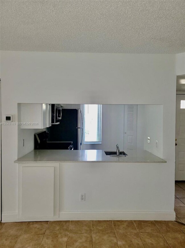 Building Photo - 1186 Coral Club Dr