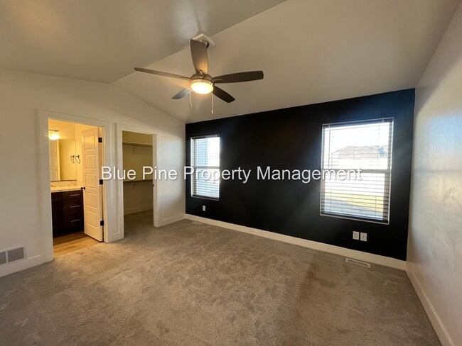 Building Photo - 3534 Apolena Ave