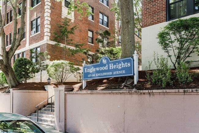 Building Photo - 145 Englewood Ave
