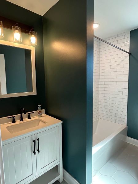 Building Photo - Adorable 2bd/2ba in Lincoln Park