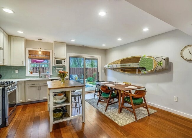 Building Photo - Bethany Court