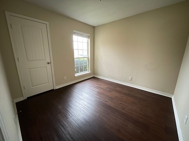 Building Photo - 2903 Montague County Dr