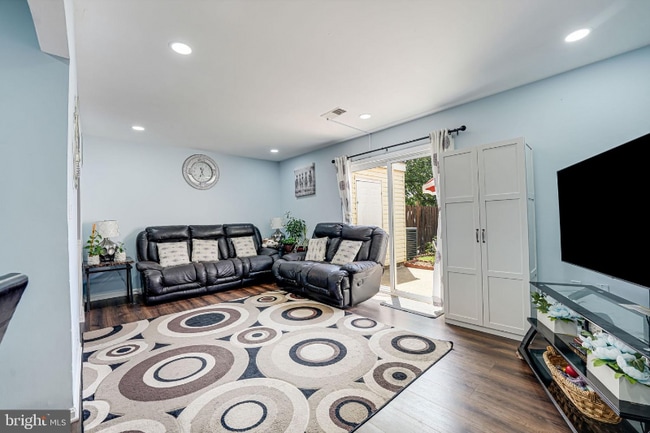 Building Photo - 7908 Sharpsburg Ct