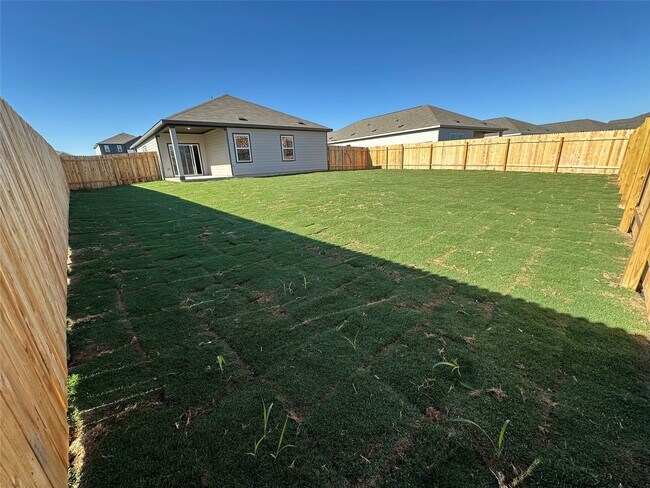 Building Photo - 112 Rother Pl