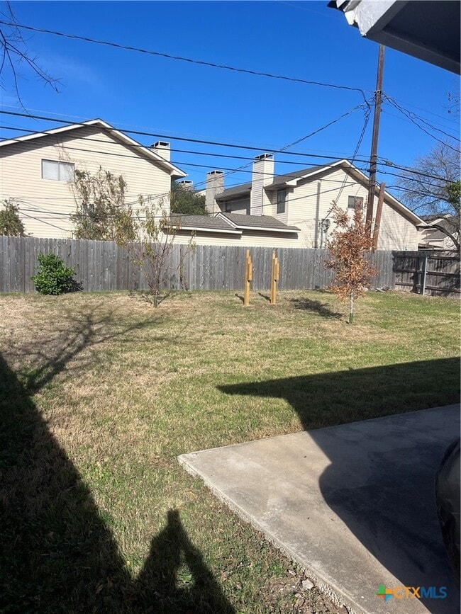 Building Photo - 8408 Maine Dr