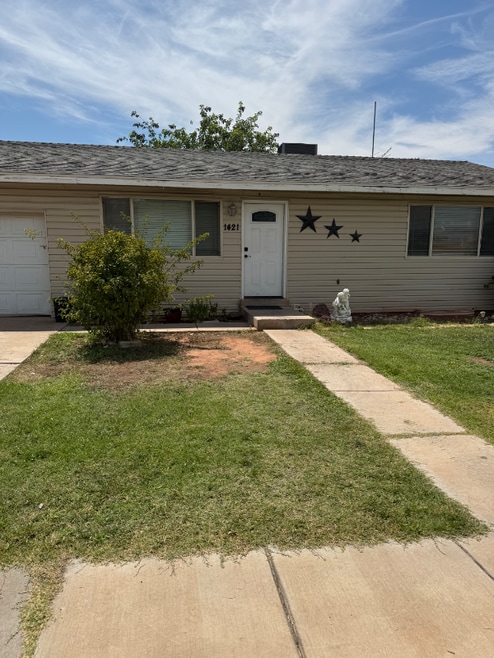 Building Photo - 1421 W 450 N
