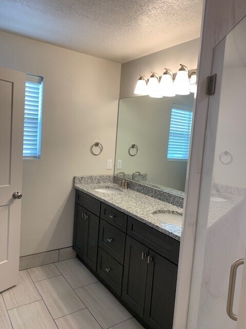 Building Photo - 88 E 250 N