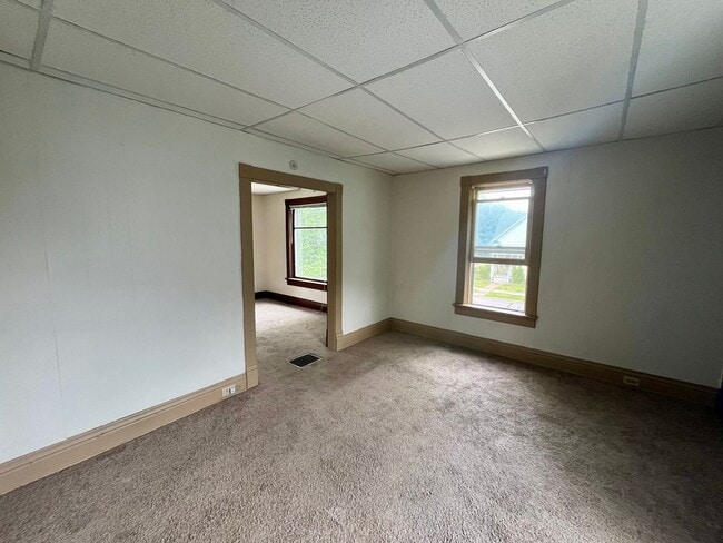 Building Photo - 1202 Prospect Ave