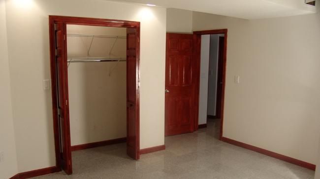 Building Photo - 1083 Mile Square Rd