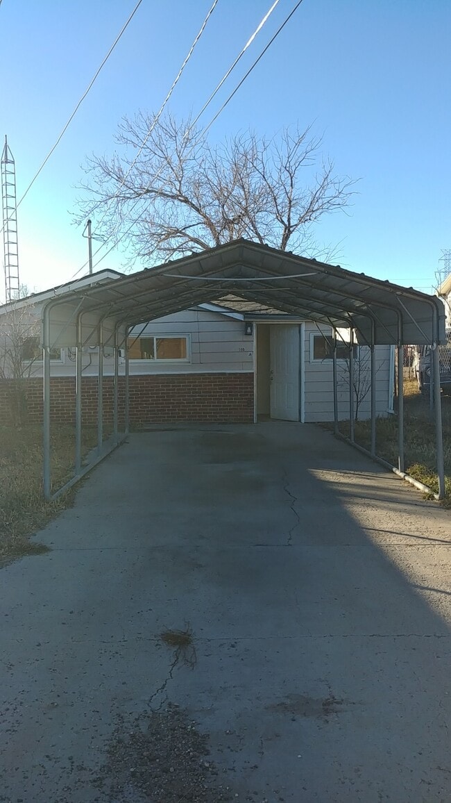 Building Photo - 300 Avenue C1