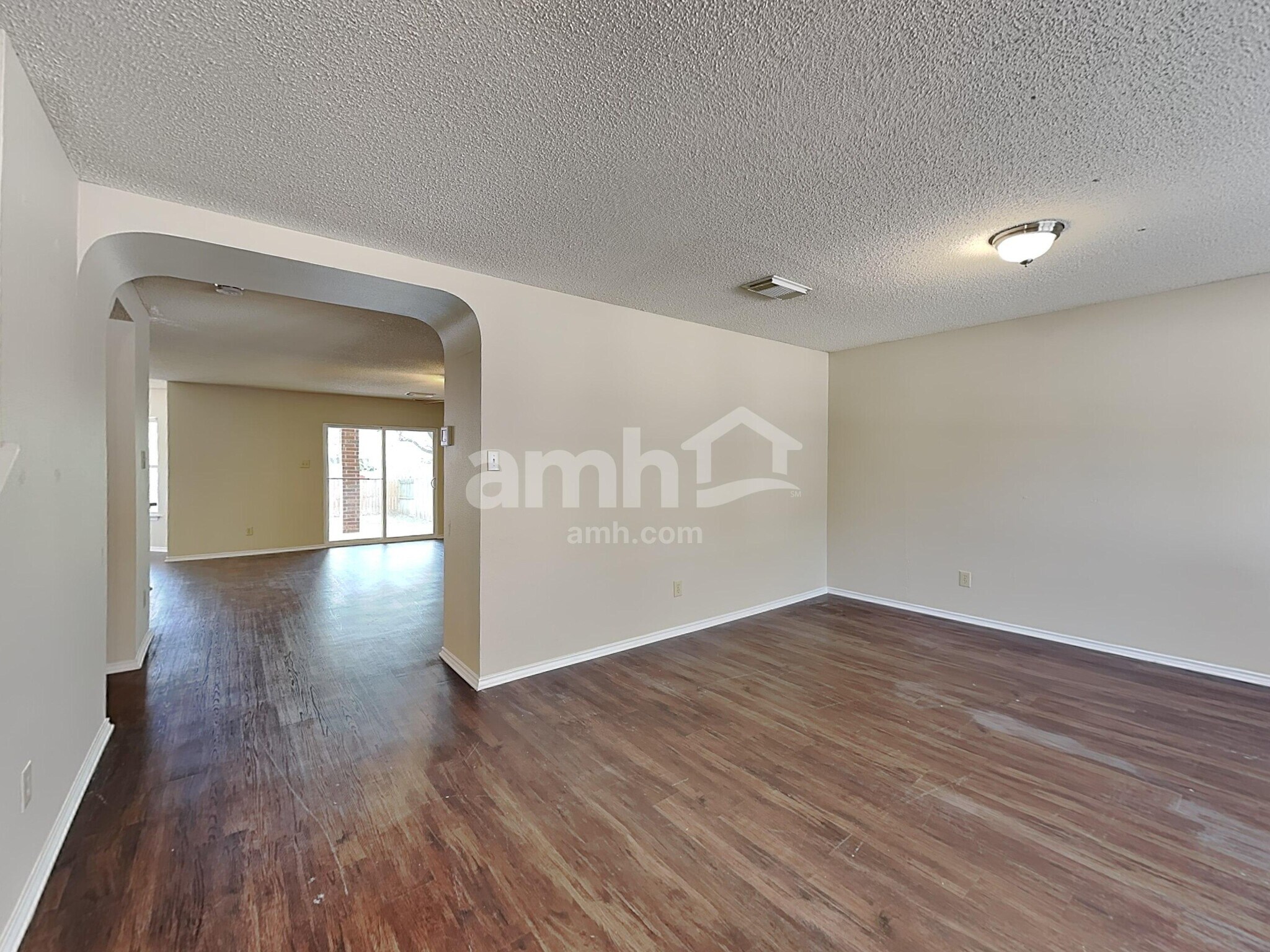 Building Photo - 438 Terra Cotta