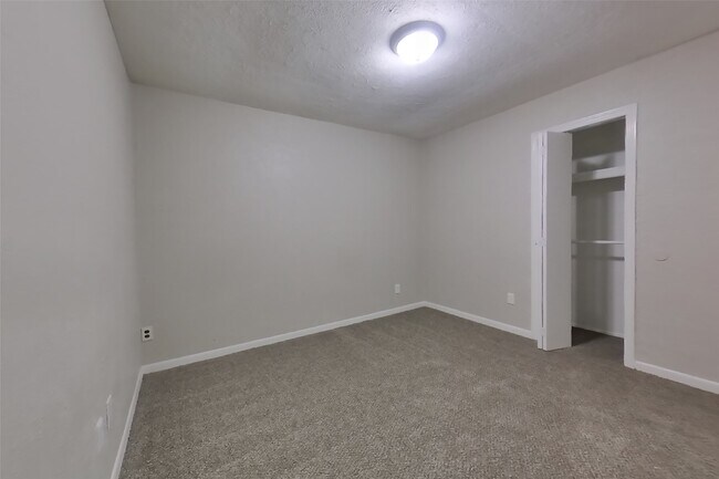 Building Photo - 17503 Nordway Dr