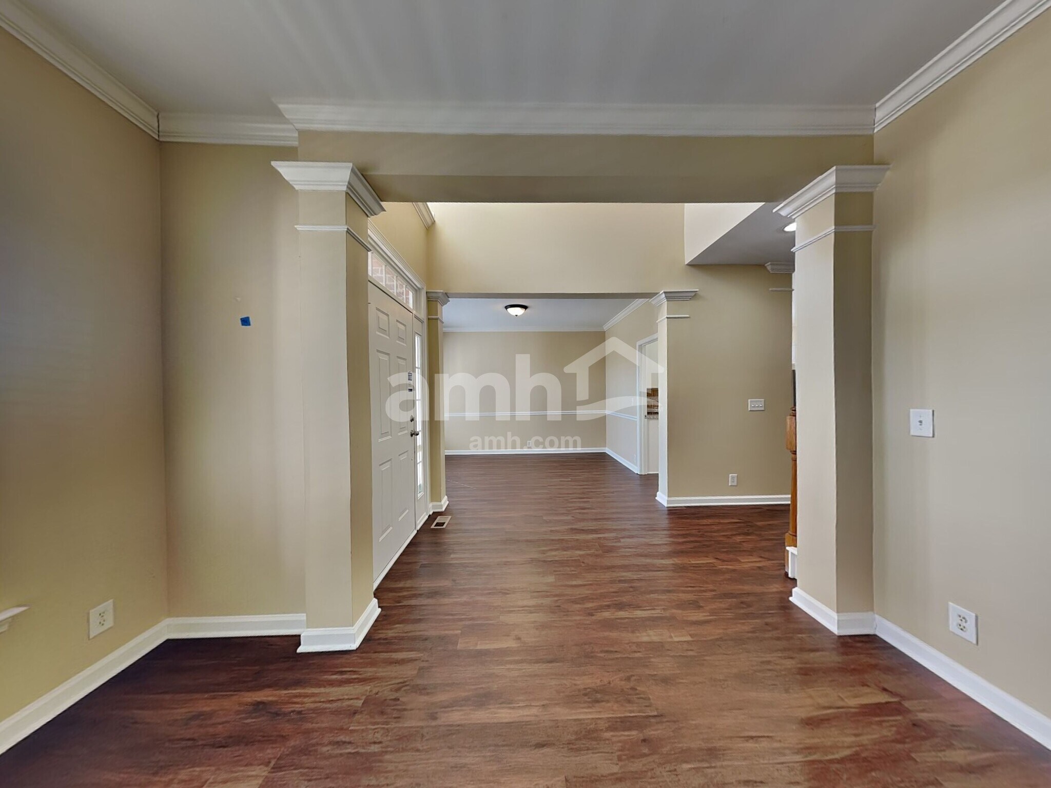 Building Photo - 1213 Travelers Pl