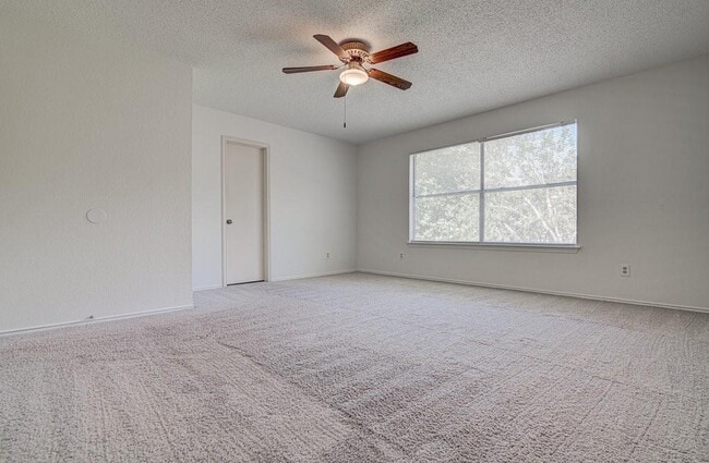Building Photo - 8710 Piney Creek Bend