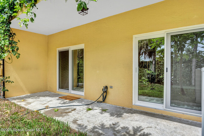 Building Photo - 2534 N Hwy A1A