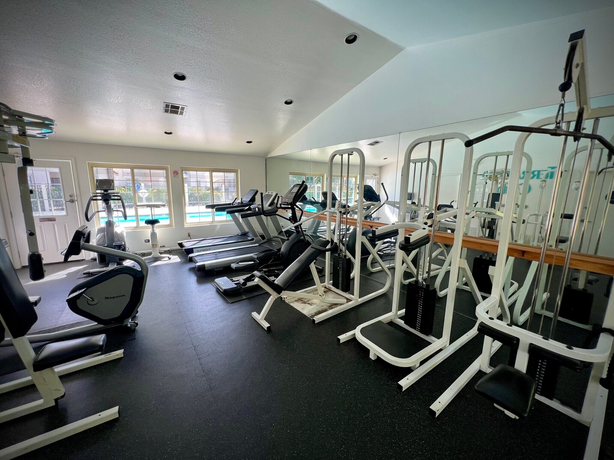 Terra Vista gated clubhouse gym - 10341 Azuaga St
