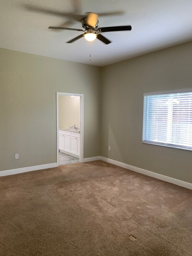 Building Photo - NEWER CONSTRUCTION MODERN HOME