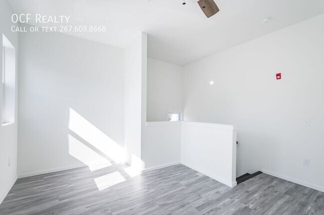 Building Photo - 5715 Woodland Ave