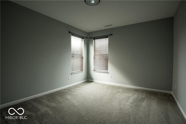 Building Photo - 15665 Eastpark Dr