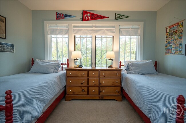 Building Photo - 290 Milledge Cir