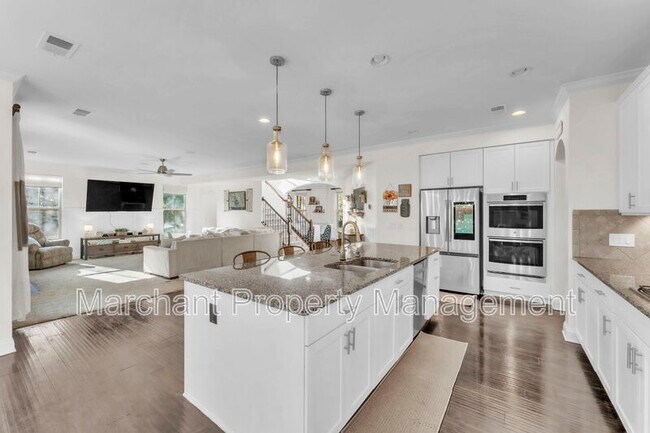Building Photo - 4 Woodland Chase Ct