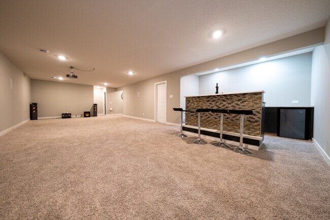 Building Photo - 8634 Platinum Cove