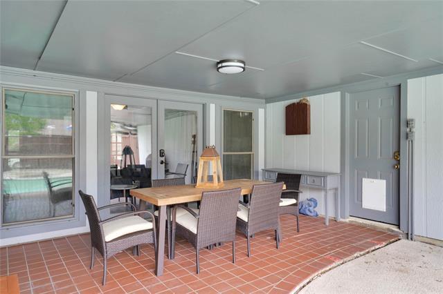 Building Photo - 2227 Timberwood