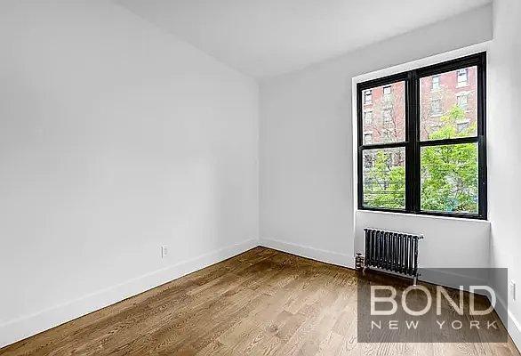 Building Photo - 45 Tiemann Pl